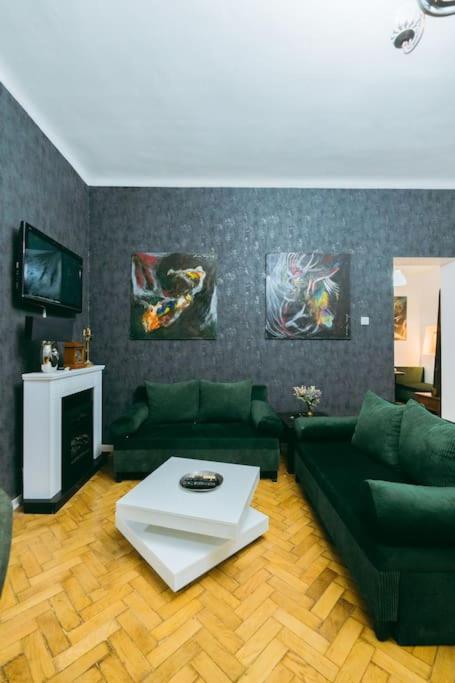 Appartement House Of Art à Bucarest Extérieur photo